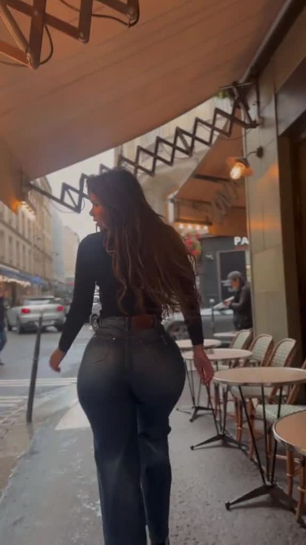 Teodoramartinoska Booty