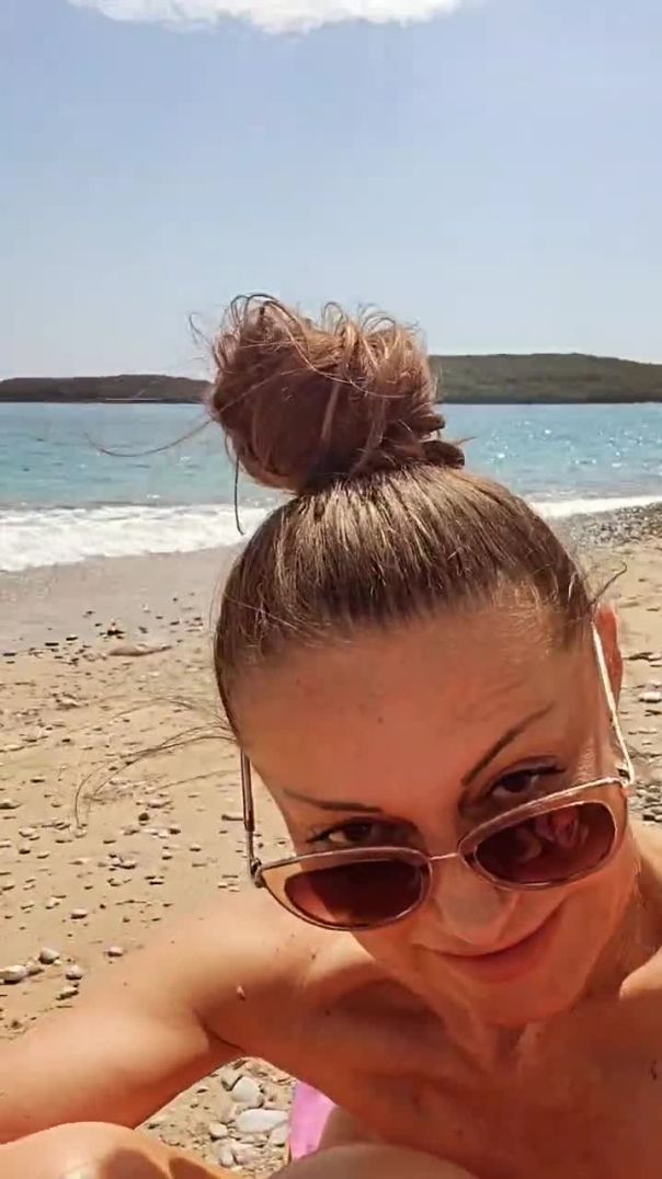 Branka Black Rose -  Video na privatnoj plaži